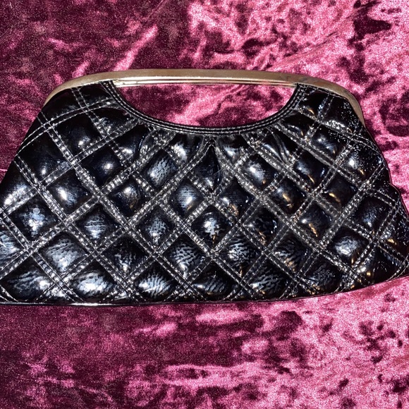 Express Vegan Leather Cluth